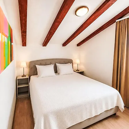 By Interhome